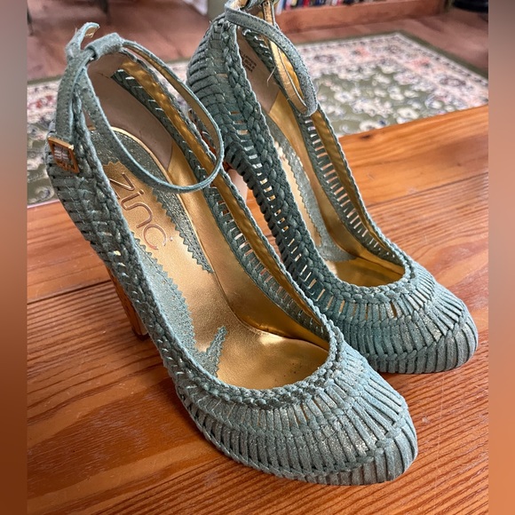 zinc Shoes - Zinc basketweave ankle strap heels, size 6.5